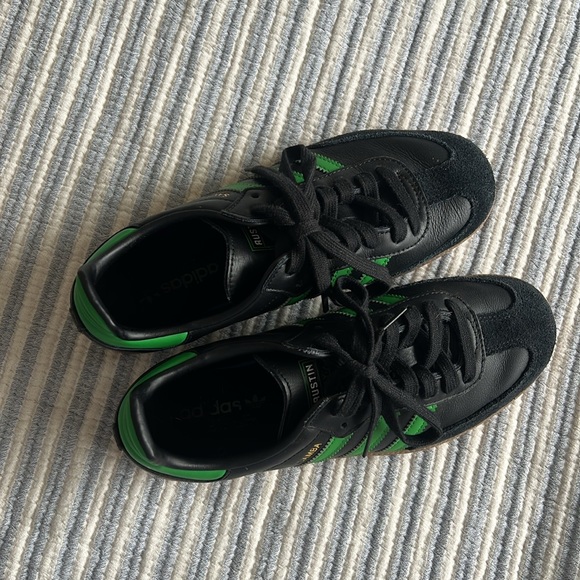 Black / Green Adidas Sambas - Picture 3 of 6